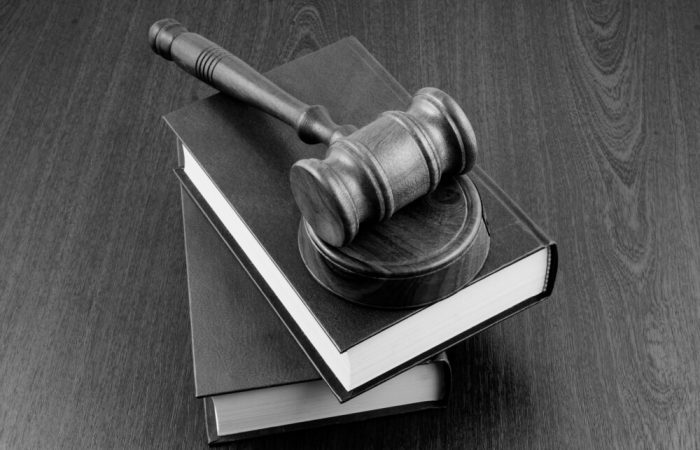 How Legal Advisors Help Businesses Stay Compliant During Changing Regulations